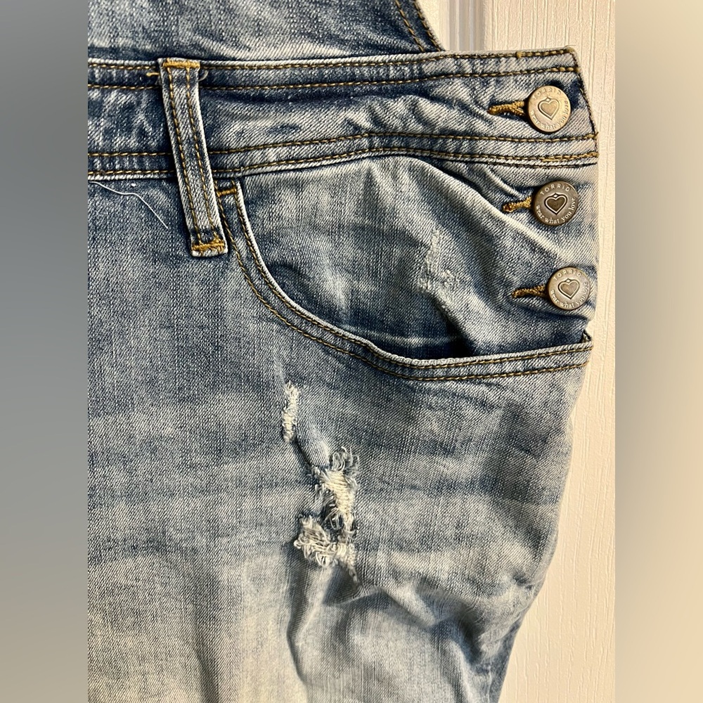 Torrid Light Wash Denim Overall Shorts - 24 - Picture 3 of 9